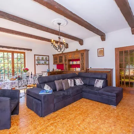 Villa Martine Au Bord Du - Happy Cadrezzate