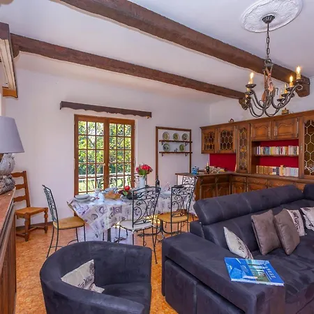 Villa Martine Au Bord Du - Happy Cadrezzate